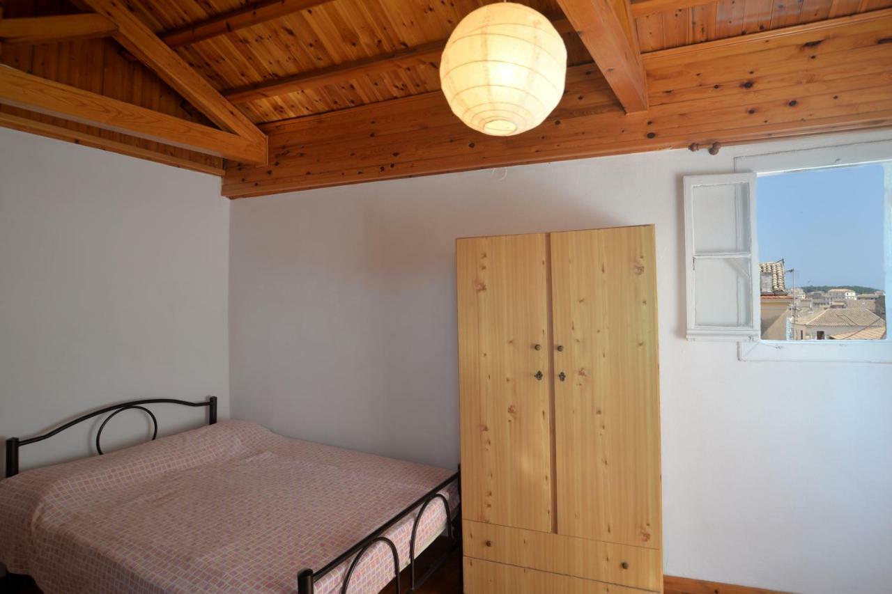Attic Apartment In Corfu Old Town Centre Eksteriør billede